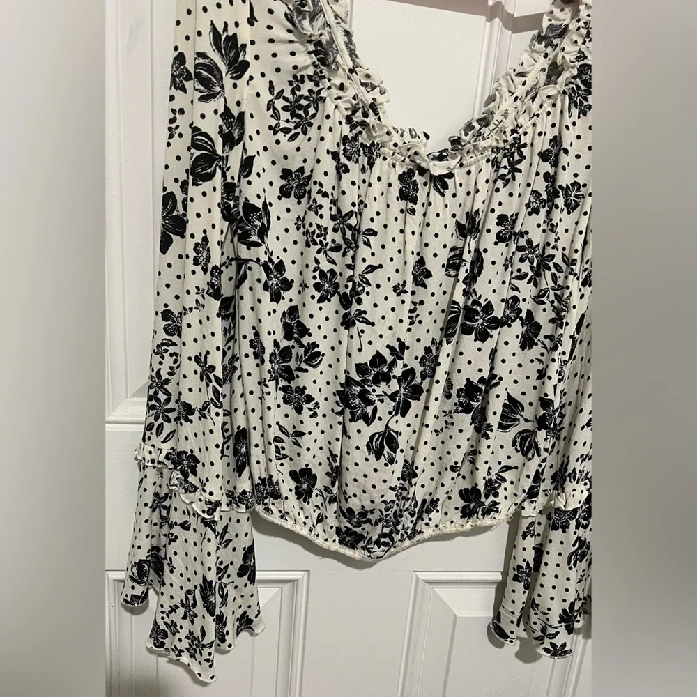 Intimately Free People Cream & Black Floral Boho Peasant Blouse Size Small/Med - Picture 6 of 14